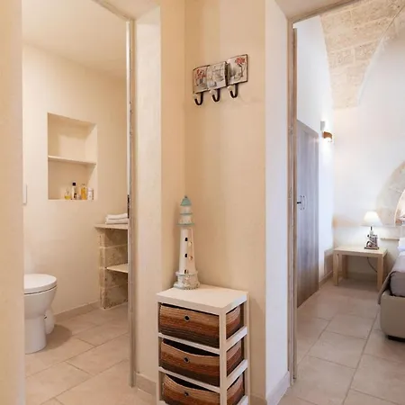 Alessandra Βίλα *